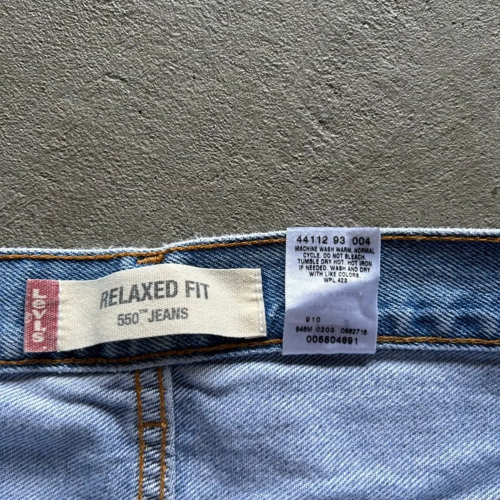 Vintage Levis 550 Jeans Size 40x30 Blue Light Wash Denim‎ Relaxed Fit
